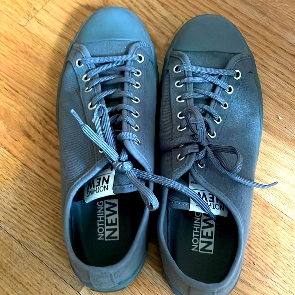 Nothing New grey low-top sneakers women’s 8.5